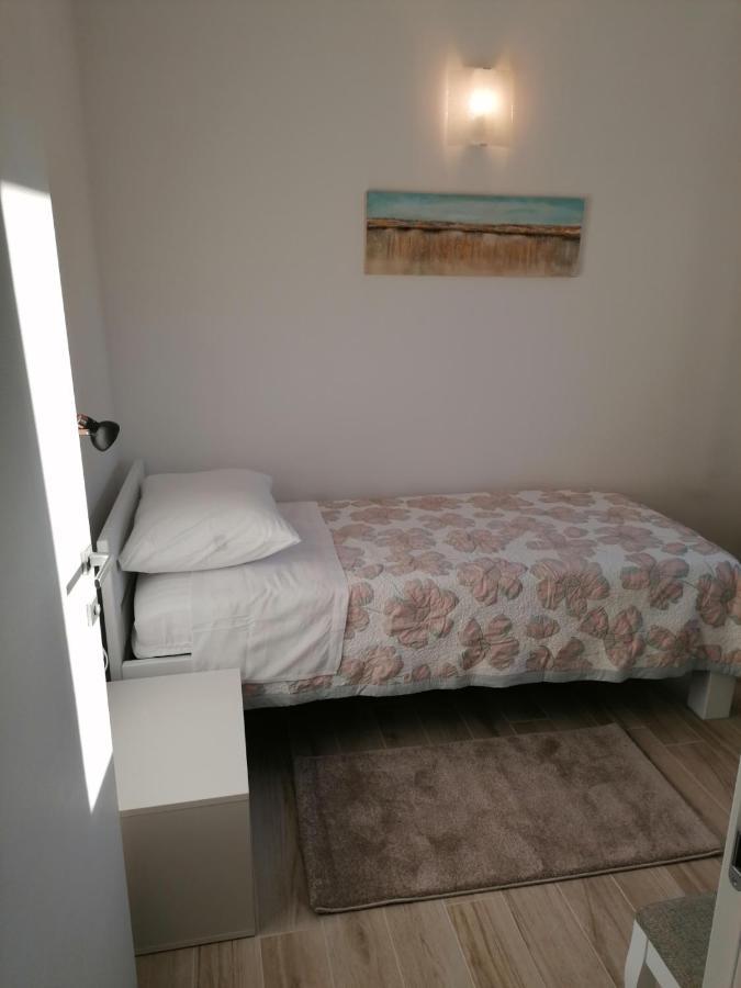 Apartment Nada 2 Malinska Eksteriør bilde